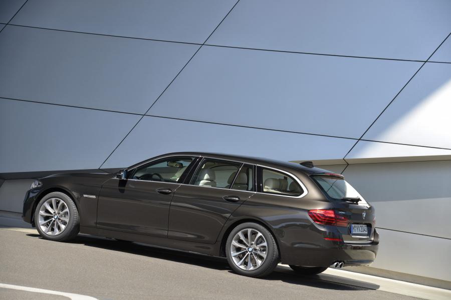  BMW 530d xDrive Touring Modern Line (F11) 2013 года  (WW) (фото 14 из 40)